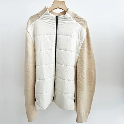 Moderigtigt udendørs cardigan