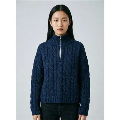 Kabelstrikket sweater med halv lynlås